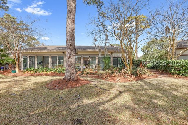 21 Calibogue Cay Rd Apt 363, Hilton Head Island, SC 29928