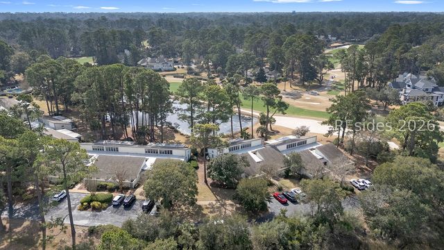 21 Calibogue Cay Rd Apt 363, Hilton Head Island, SC 29928