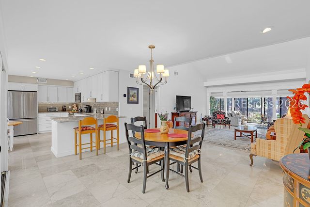 21 Calibogue Cay Rd Apt 363, Hilton Head Island, SC 29928