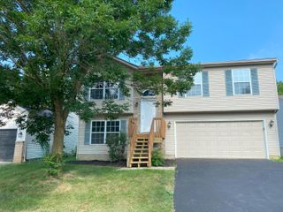 829 Crevis Lane, Columbus, OH 43228