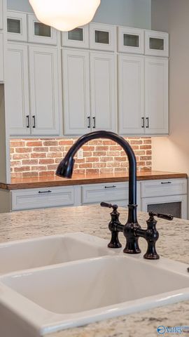 1409 Dug Hill Road, Brownsboro, AL 35741