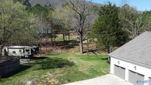 1409 Dug Hill Road, Brownsboro, AL 35741