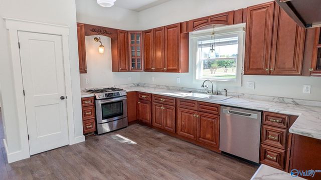 1409 Dug Hill Road, Brownsboro, AL 35741