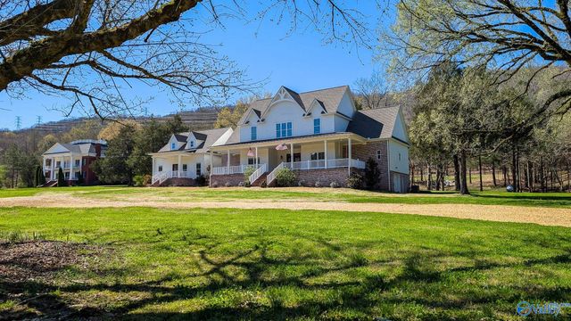 1409 Dug Hill Road, Brownsboro, AL 35741