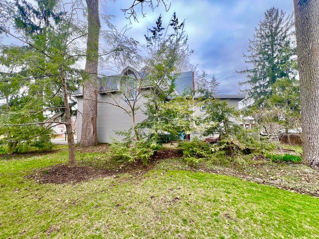 135 Budlong Street, Hillsdale, MI 49242