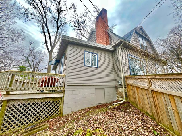 135 Budlong Street, Hillsdale, MI 49242