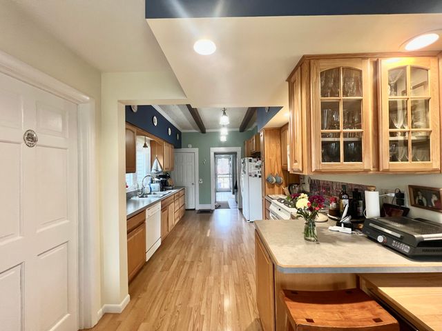 135 Budlong Street, Hillsdale, MI 49242