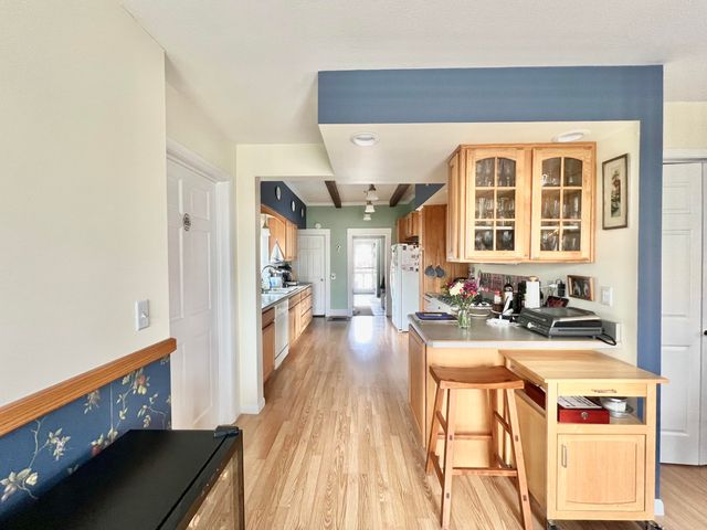 135 Budlong Street, Hillsdale, MI 49242