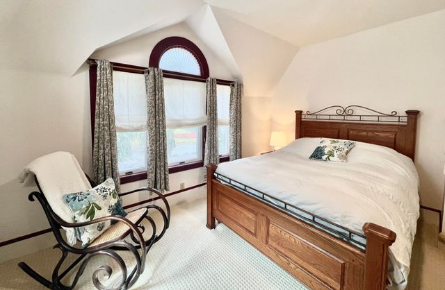 135 Budlong Street, Hillsdale, MI 49242