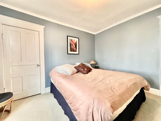 135 Budlong Street, Hillsdale, MI 49242