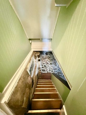 135 Budlong Street, Hillsdale, MI 49242