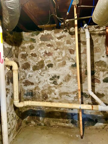 135 Budlong Street, Hillsdale, MI 49242