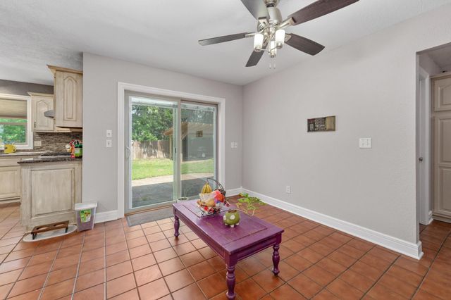 13911 E Bayley Cir, Wichita, KS 67230