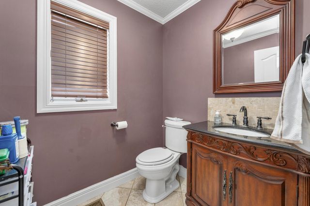 13911 E Bayley Cir, Wichita, KS 67230