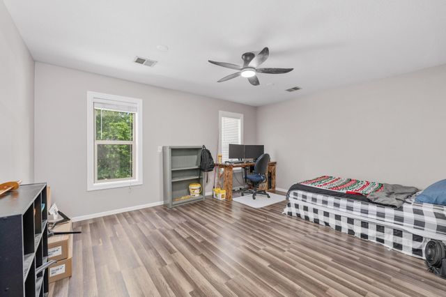 13911 E Bayley Cir, Wichita, KS 67230