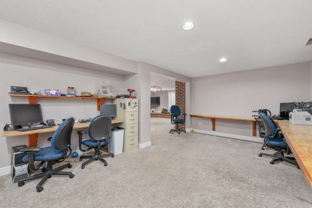 13911 E Bayley Cir, Wichita, KS 67230