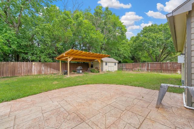 13911 E Bayley Cir, Wichita, KS 67230