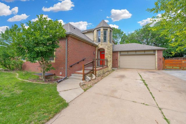 13911 E Bayley Cir, Wichita, KS 67230