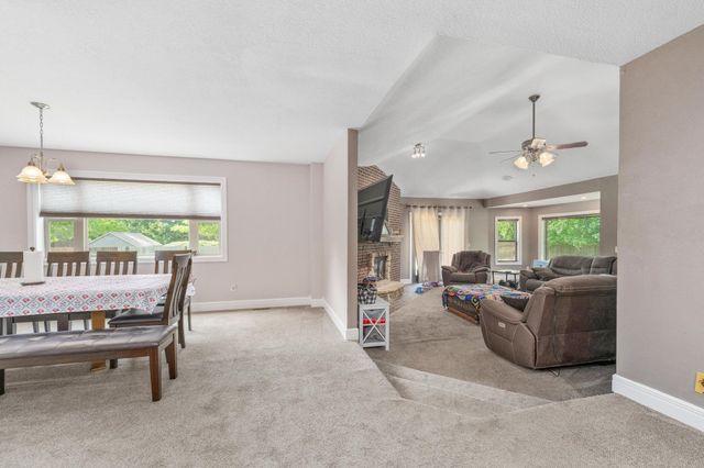 13911 E Bayley Cir, Wichita, KS 67230