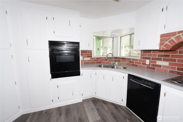 1529 229th Place, Ocean Park, WA 98640