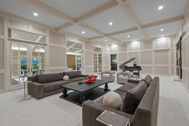 10318 Alhambra Street, Overland Park, KS 66207