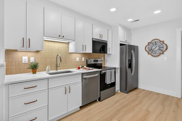 9103 Windrush Lane, Alpharetta, GA 30009