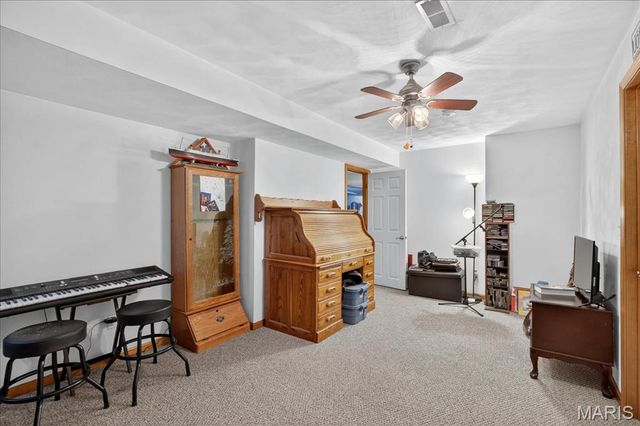 312 Silverthorne Drive, Freeburg, IL 62243