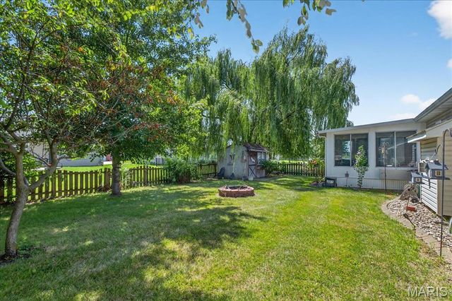 312 Silverthorne Drive, Freeburg, IL 62243