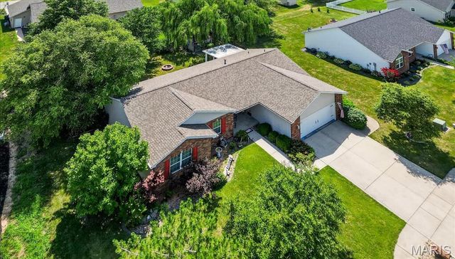 312 Silverthorne Drive, Freeburg, IL 62243