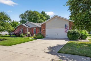 312 Silverthorne Drive, Freeburg, IL 62243