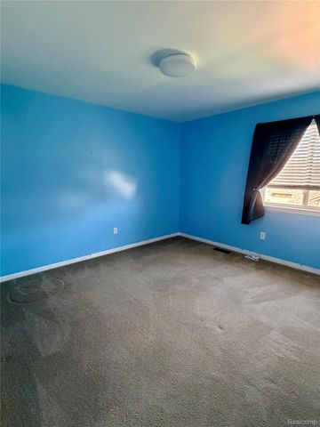 35472 Grant Street, New Baltimore, MI 48047