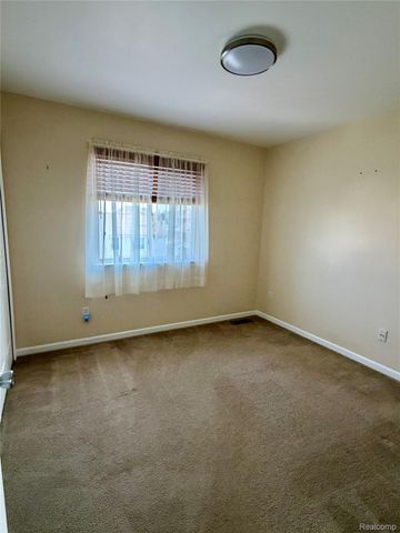 35472 Grant Street, New Baltimore, MI 48047