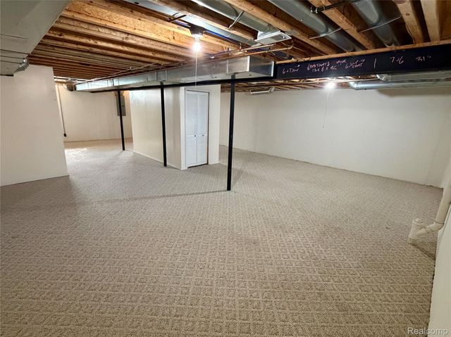 35472 Grant Street, New Baltimore, MI 48047