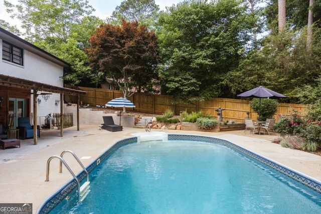 594 Forest Heights Drive, Athens, GA 30606