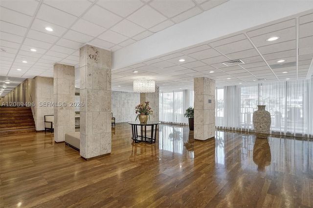 1950 S Ocean Dr LE, Hallandale Beach, FL 33009