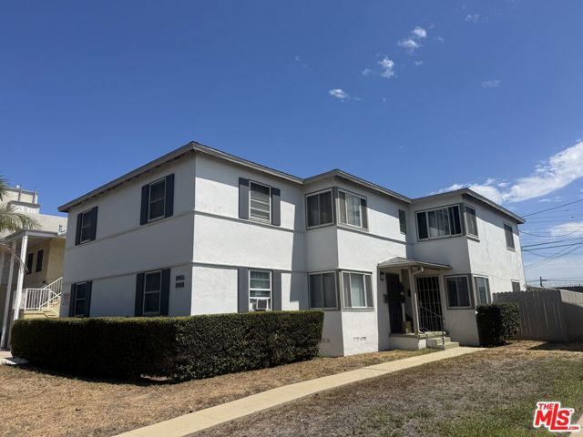 8906 Reading Avenue, Los Angeles, CA 90045