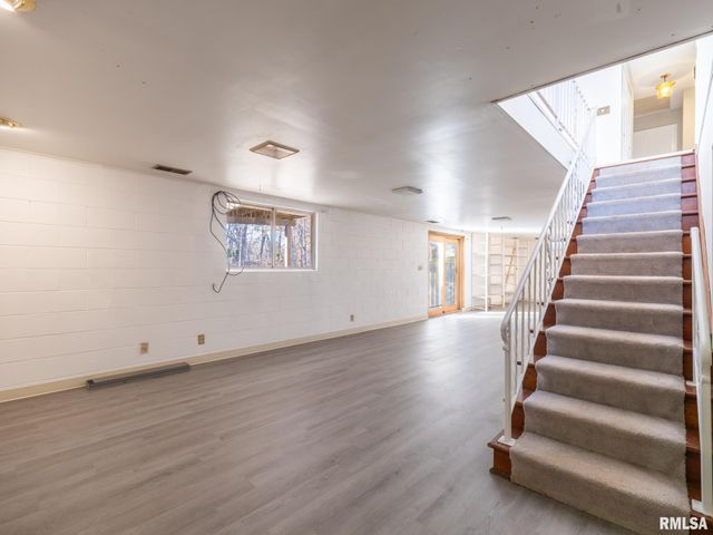 2523 N ROCKWOOD Drive, Peoria, IL 61604