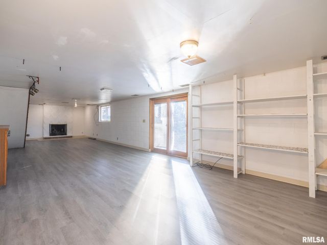 2523 N ROCKWOOD Drive, Peoria, IL 61604