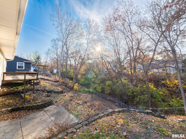 2523 N ROCKWOOD Drive, Peoria, IL 61604