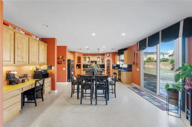 6920 Channel Court, Eastvale, CA 91752