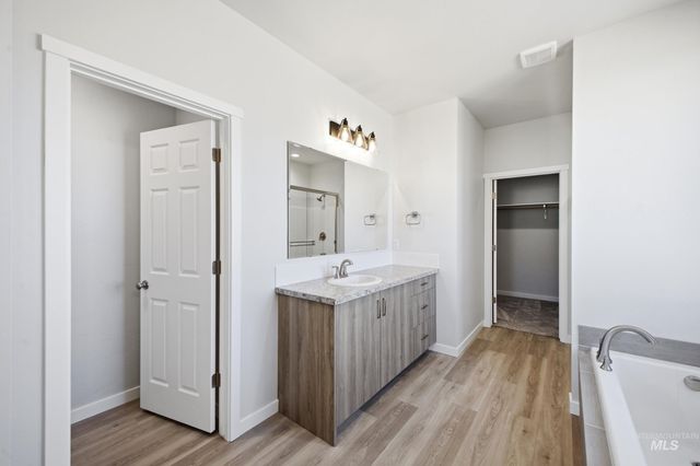 13633 Redway Ct, Caldwell, ID 83607