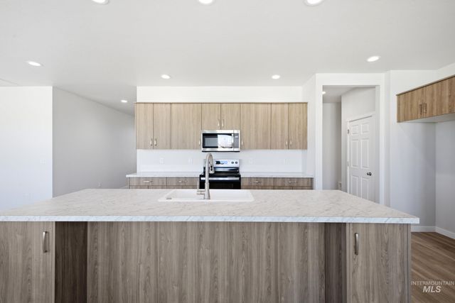 13633 Redway Ct, Caldwell, ID 83607