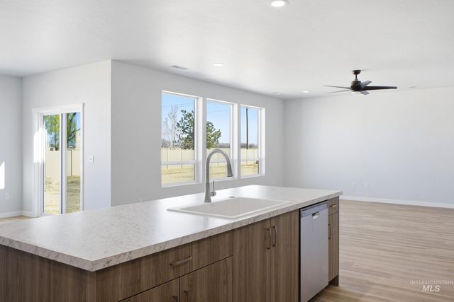 13633 Redway Ct, Caldwell, ID 83607
