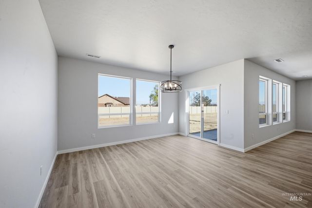 13633 Redway Ct, Caldwell, ID 83607