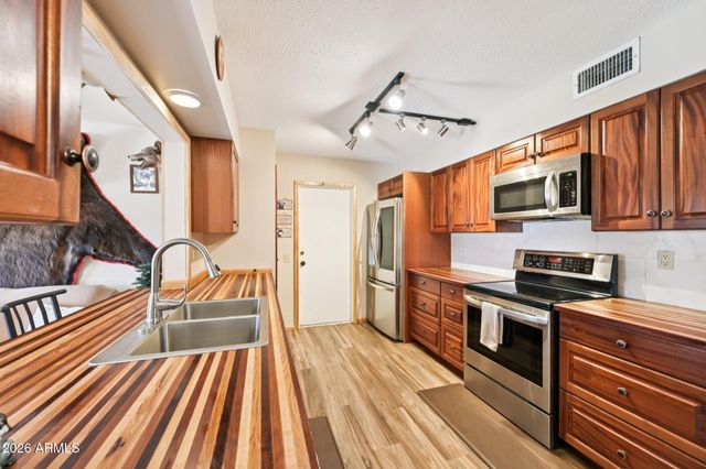 10613 W BURNS Drive, Sun City, AZ 85351