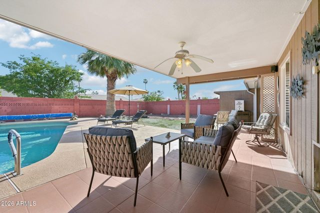 10613 W BURNS Drive, Sun City, AZ 85351