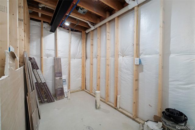 14183 Shamrock Drive, Redford Charter Township, MI 48239