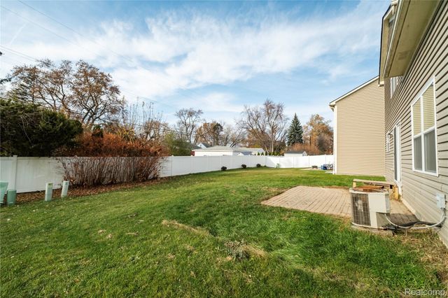 14183 Shamrock Drive, Redford Charter Township, MI 48239