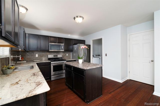 14183 Shamrock Drive, Redford Charter Township, MI 48239