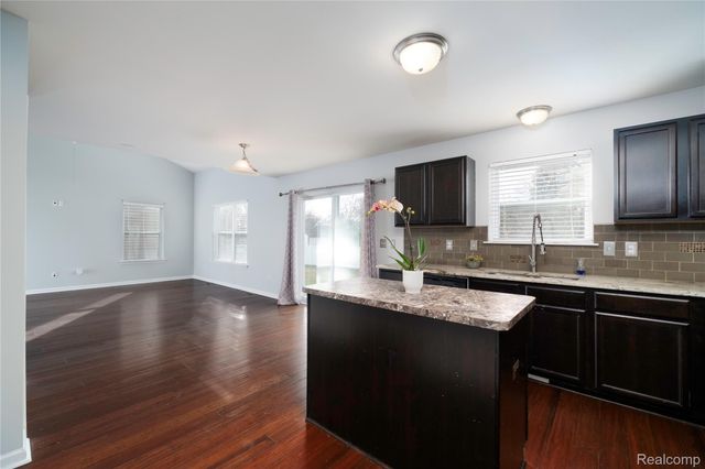 14183 Shamrock Drive, Redford Charter Township, MI 48239